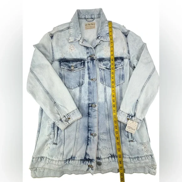 NWT | Free People | Destroyed Long and Lean Trucker Jacket |‎ Medium - Picture 4 of 8